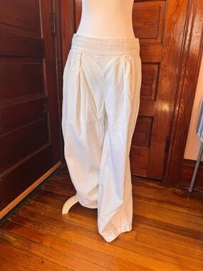 Abercrombie & Fitch white Elastic-Waist cotton Pants